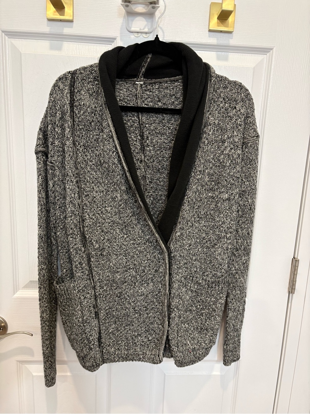 Lululemon Shawl Collar Gray Knit Sweater Cardigan #1550